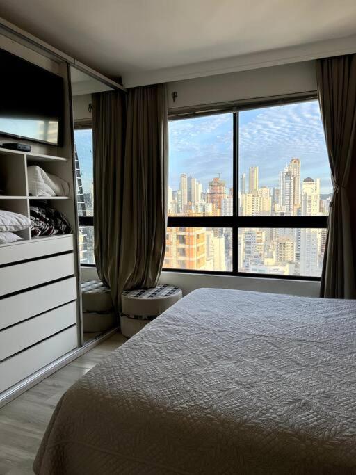 Apartamento No Centro, Com Vista Mar E Cristo Luz Balneário Camboriú Esterno foto